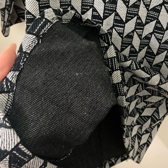 Geometric print dress - Picture 3 of 3